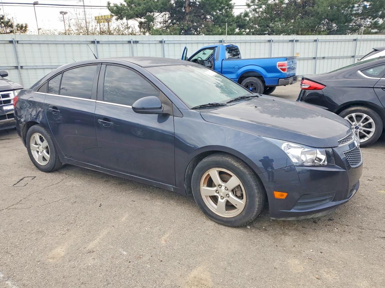 2014 Chevrolet Cruze Lt - Image 4