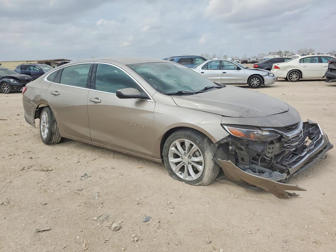 2022 Chevrolet Malibu Lt - Фото 4
