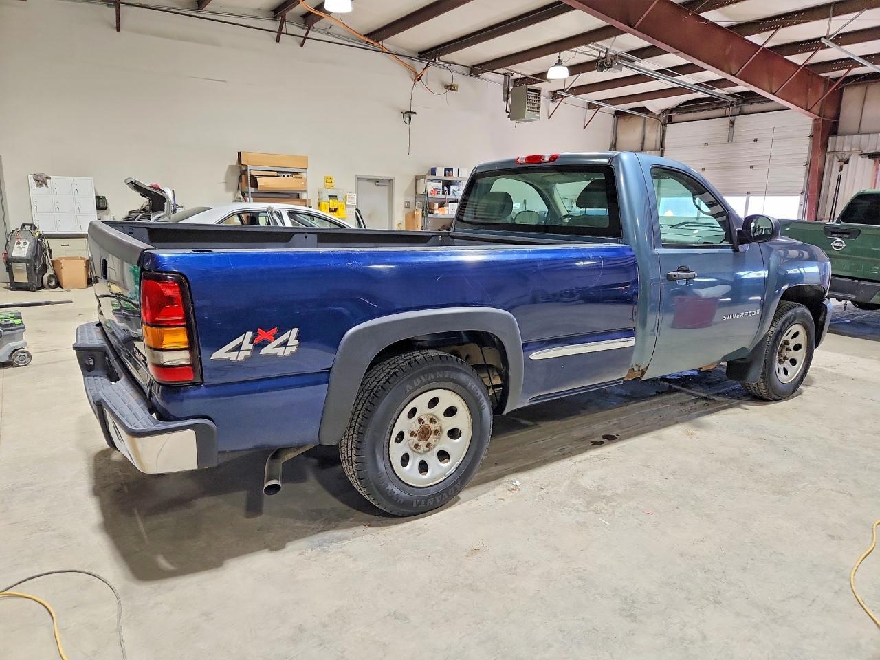 2007 Chevrolet Silverado K1500 - Фото 3