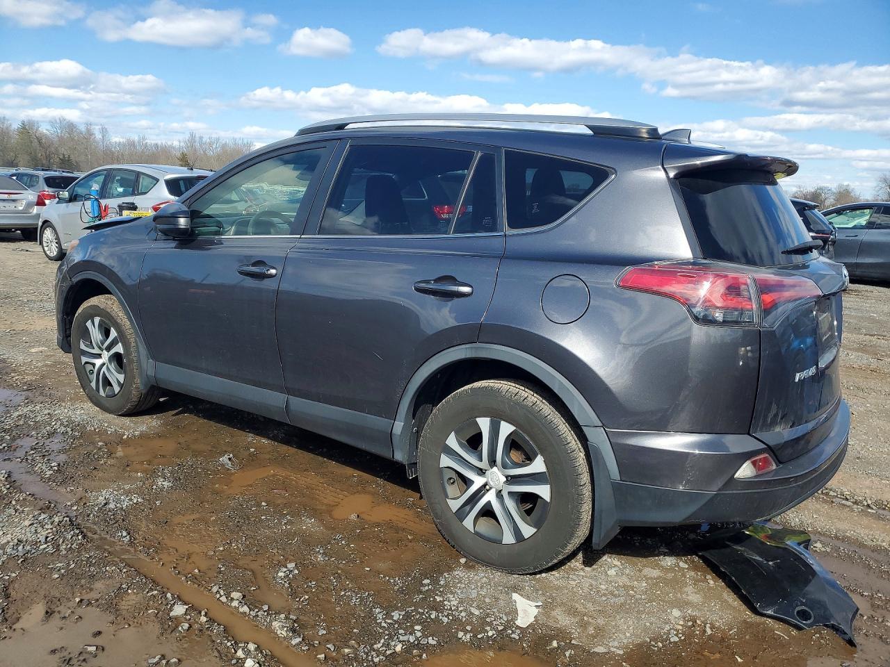 2018 Toyota Rav4 Le - Фото 2