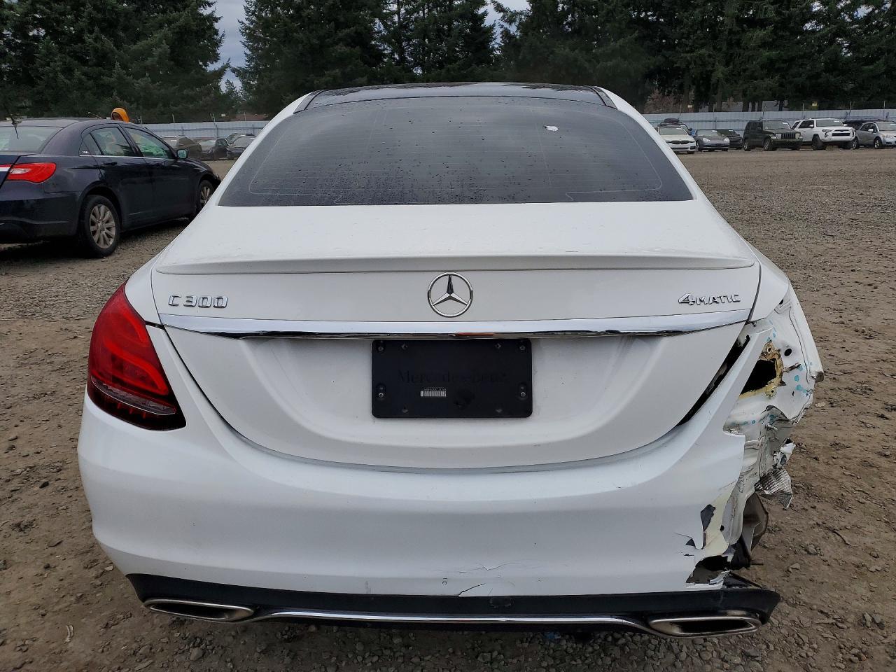 2016 Mercedes Benz C 300 4Matic - Image 6