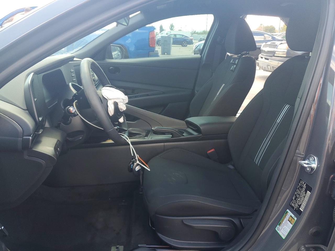 2025 Hyundai Elantra Sel Sport - Фото 7