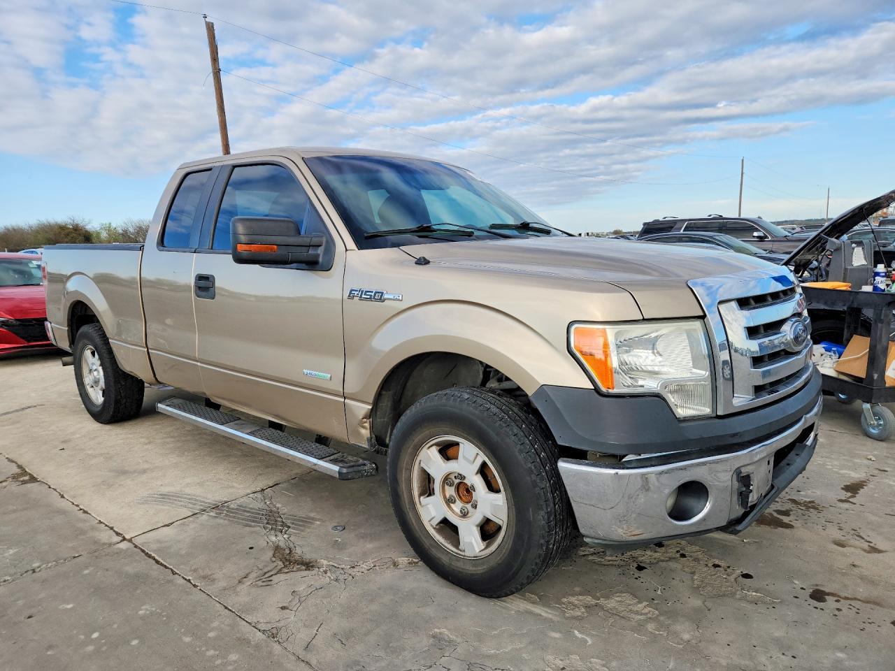 2012 Ford F150 Super Cab - Фото 4