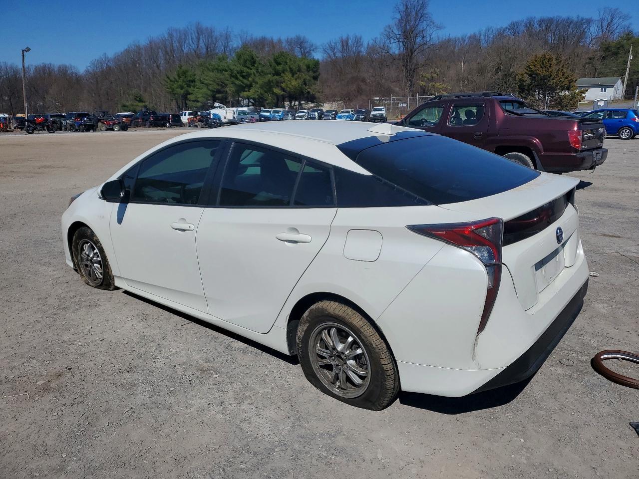 2018 Toyota Prius One - Image 2