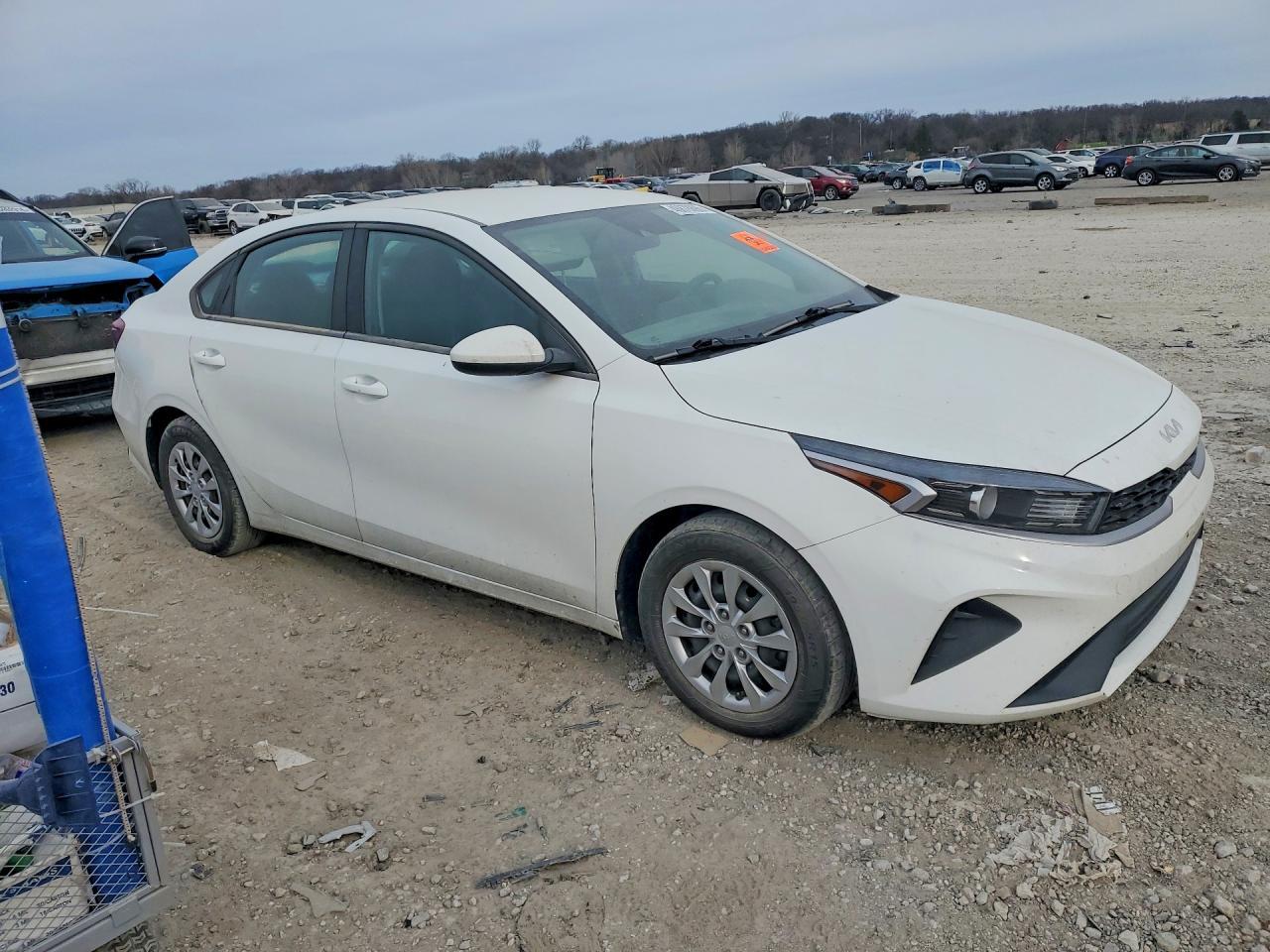 2022 Kia Forte Fe - Фото 4