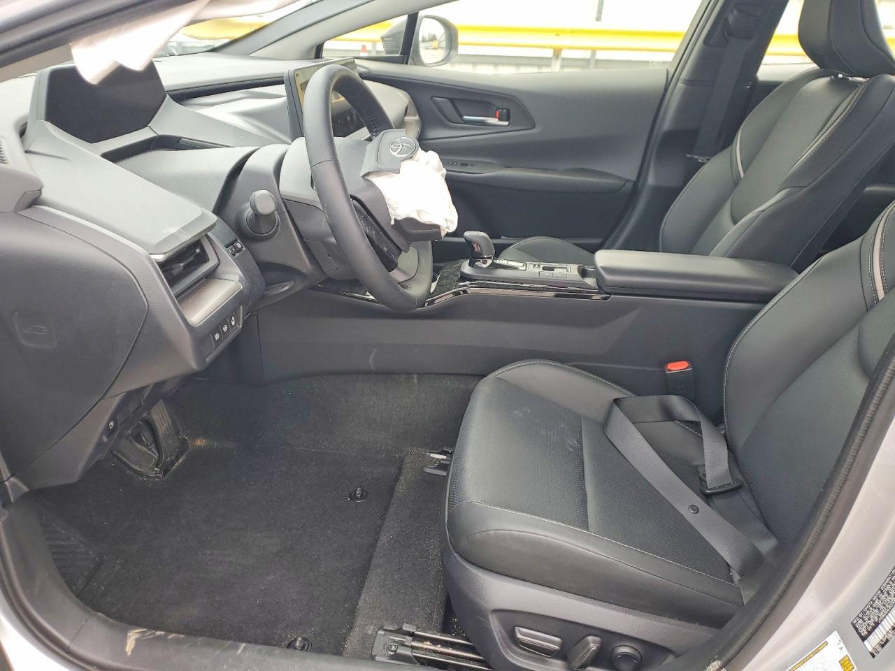 2025 Toyota Prius Xle - Image 7