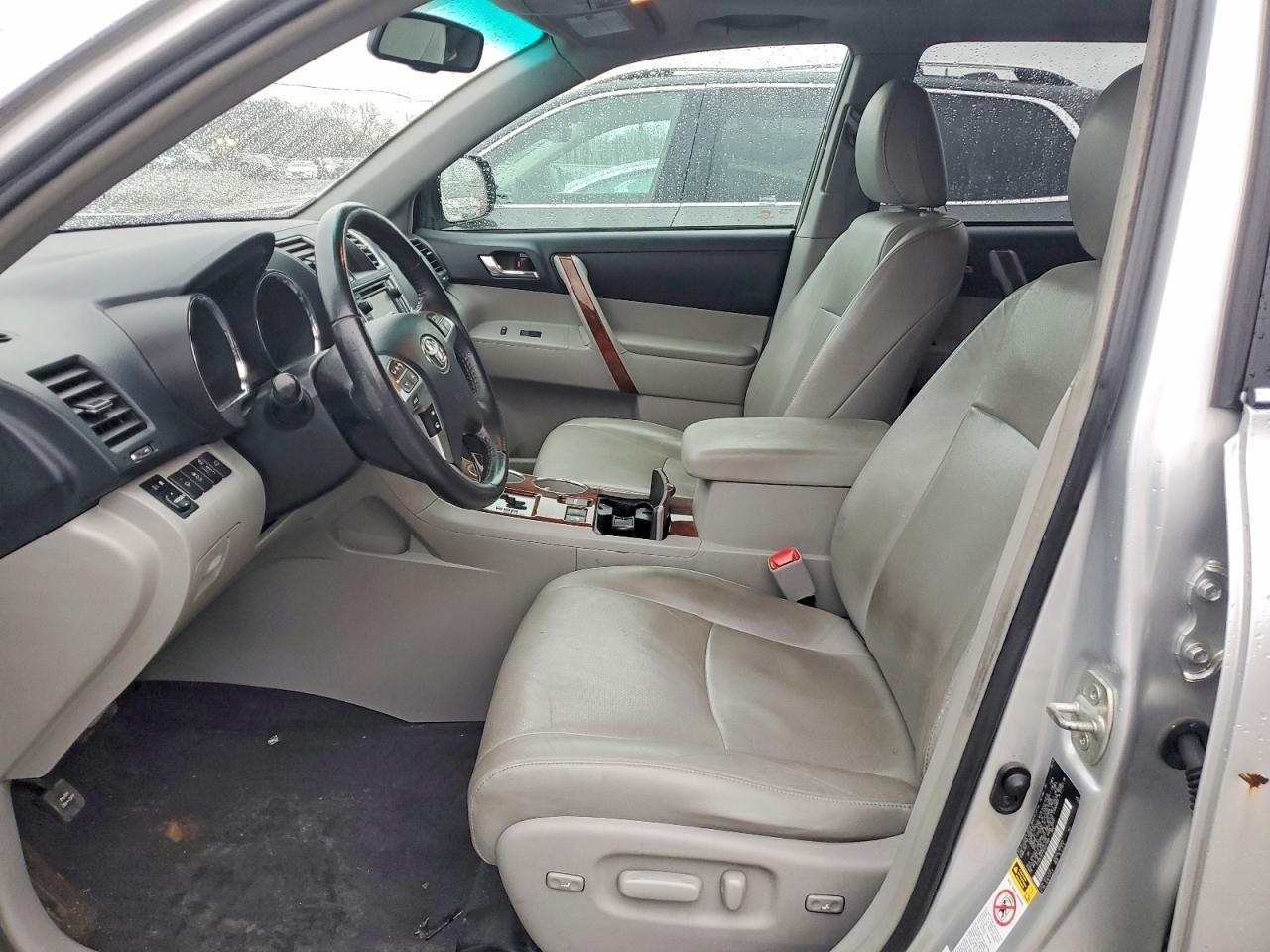 2013 Toyota Highlander Limited - Фото 7