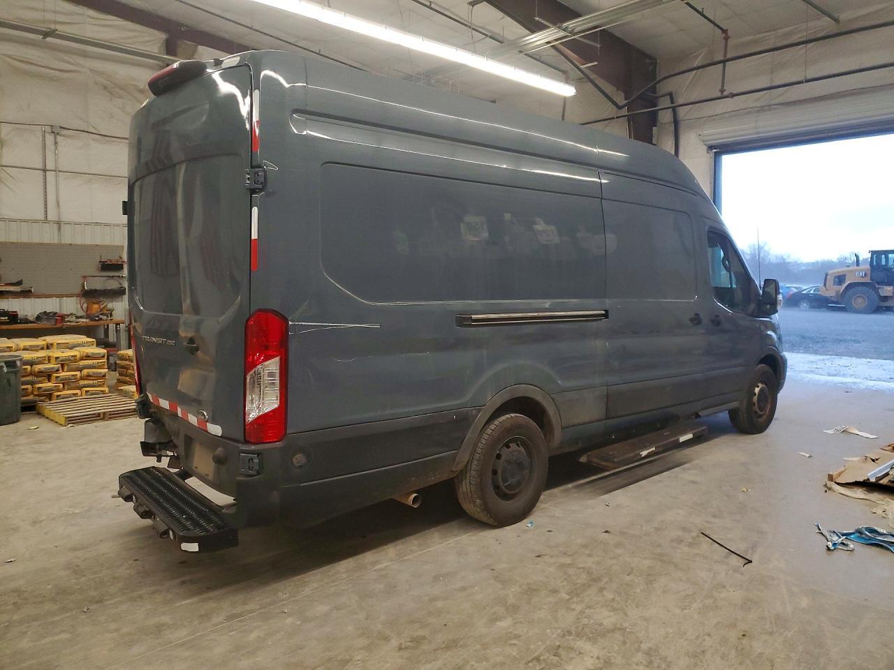 2020 Ford Transit T-250 - Фото 3