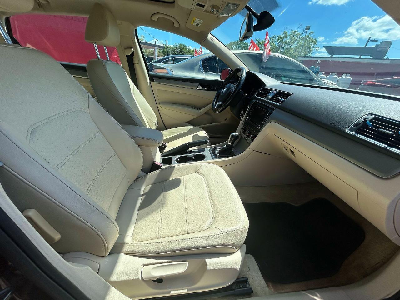 2014 Volkswagen Passat Se - Фото 5