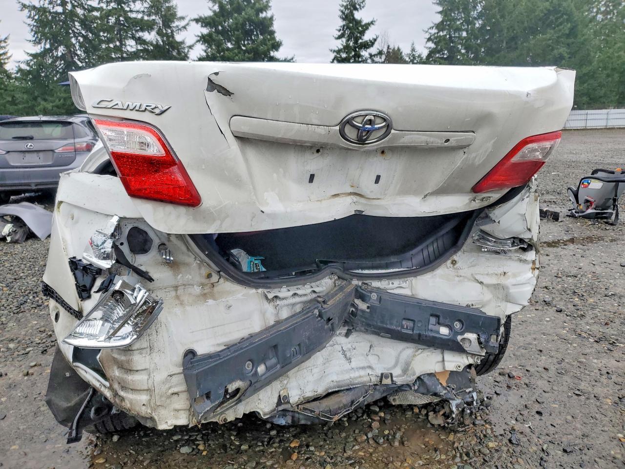 2008 Toyota Camry Le - Image 6
