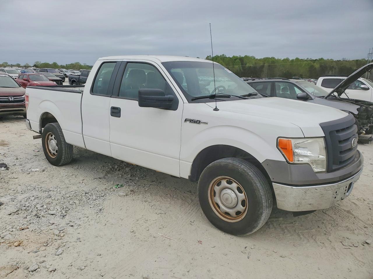 2011 Ford F150 Super Cab - Фото 4
