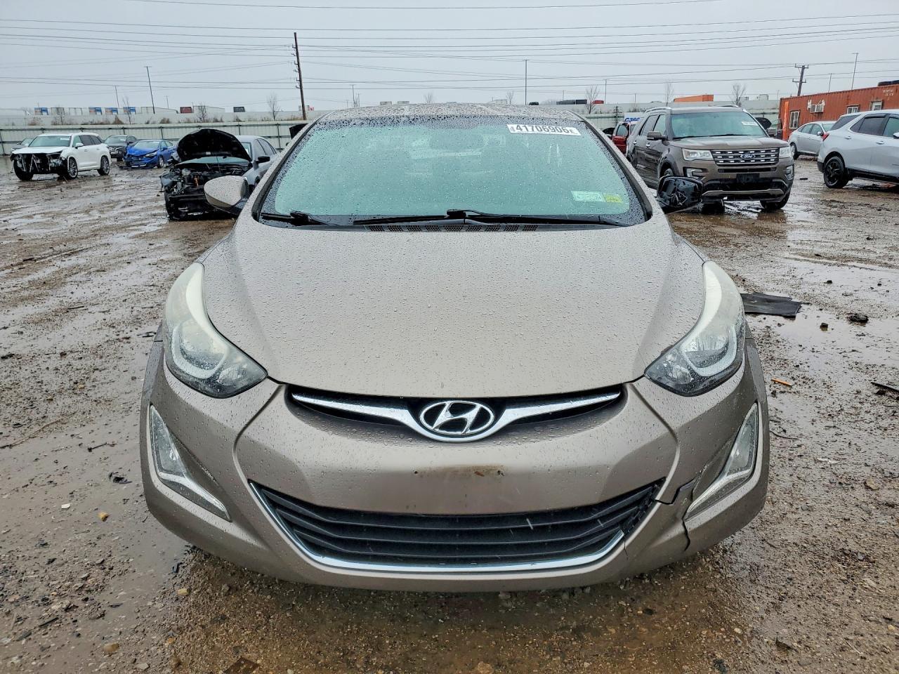 2016 Hyundai Elantra - Фото 5