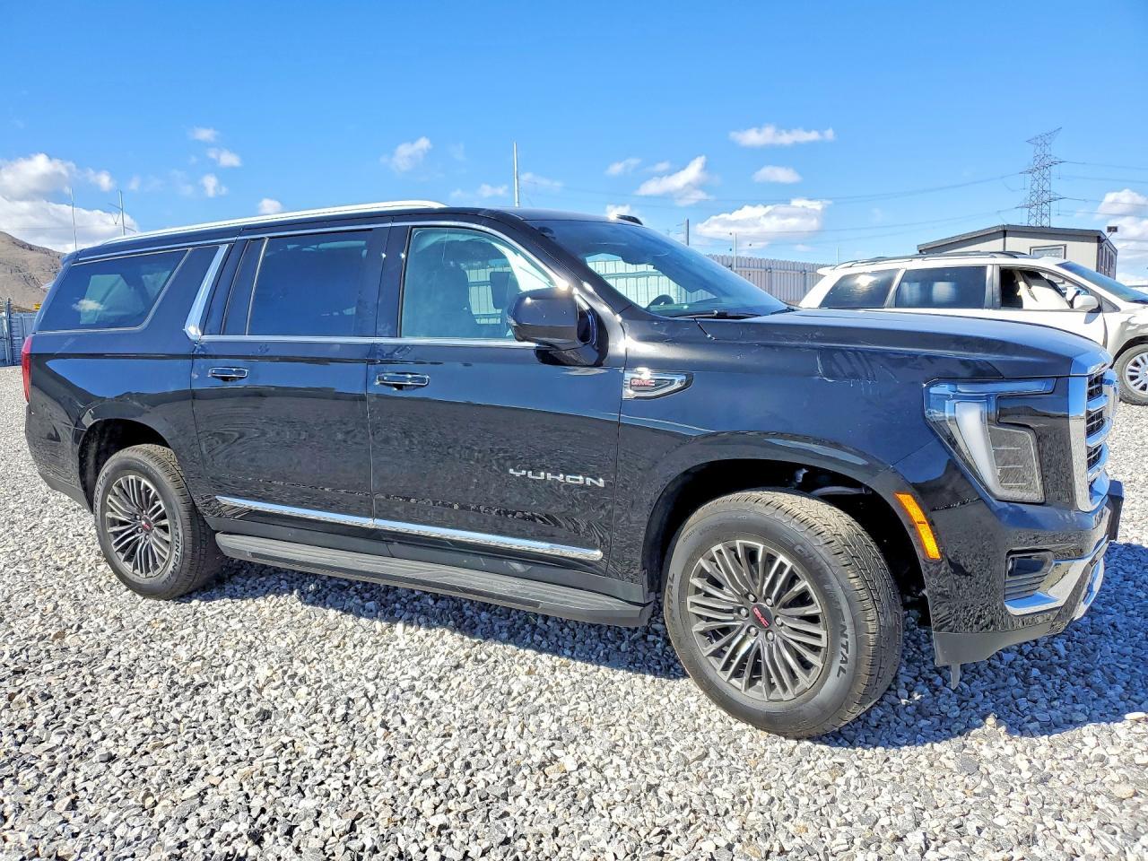 2026 GMC Yukon Xl Elevation - Image 4