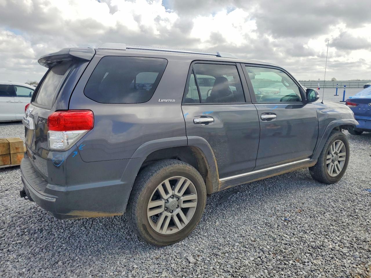 2010 Toyota 4Runner Limited - Фото 3