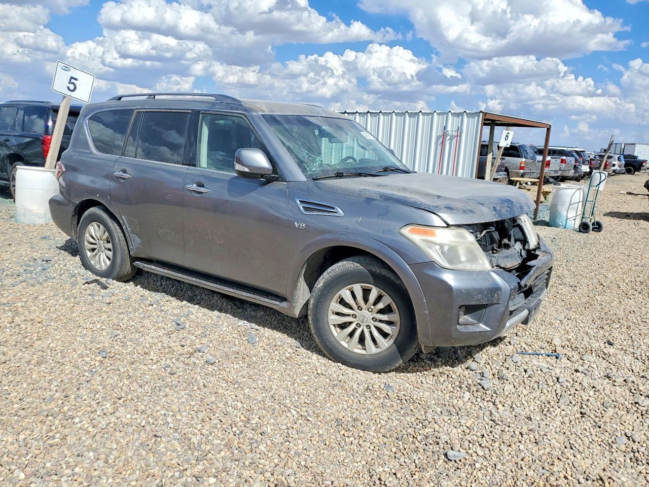 2017 Nissan Armada Sv - Image 4