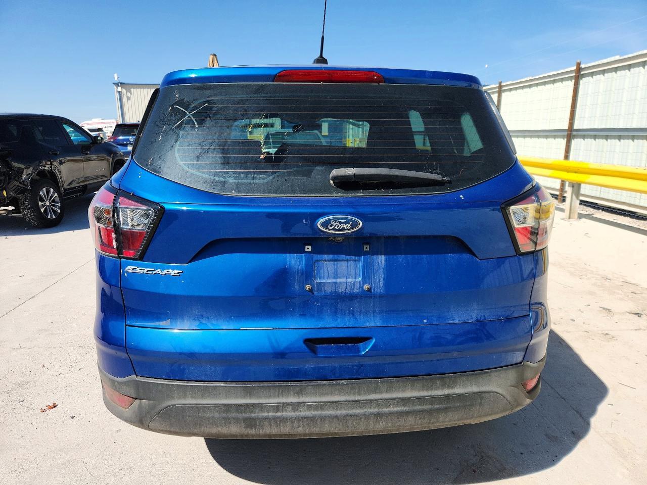 2017 Ford Escape S - Image 6