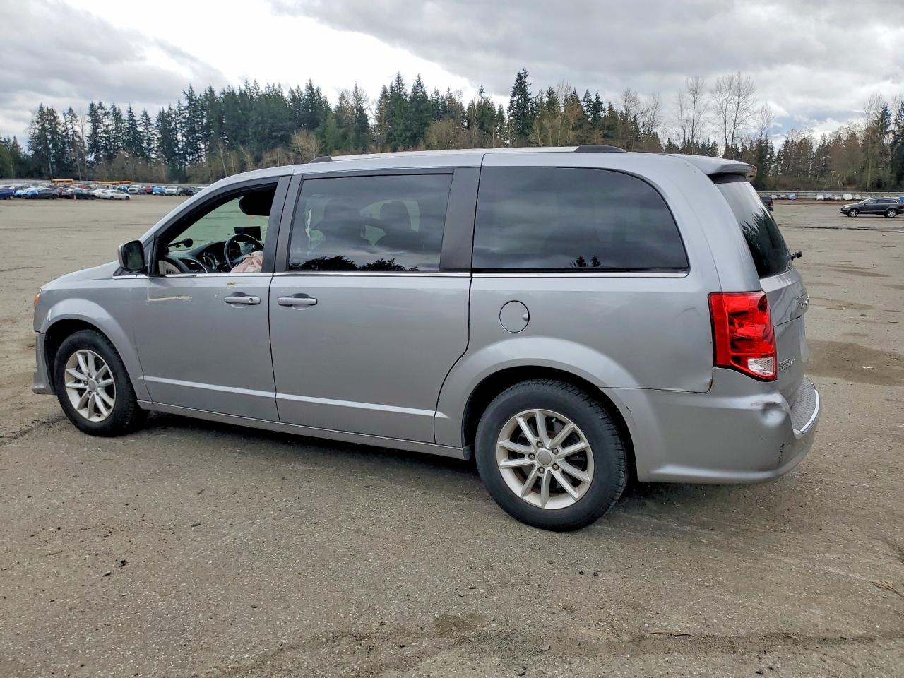 2019 Dodge Grand Caravan Sxt - Image 2