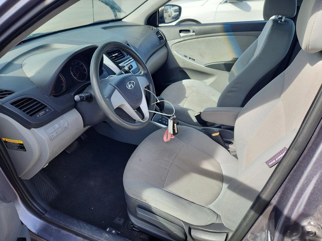 2013 Hyundai Accent Gls - Фото 7