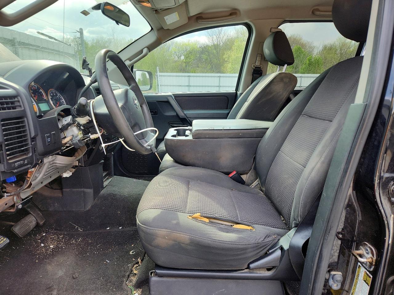 2012 Nissan Titan S - Image 7