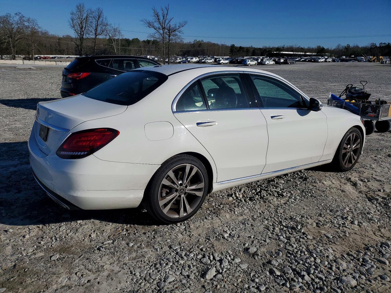 2019 Mercedes-Benz C 300 - Фото 3