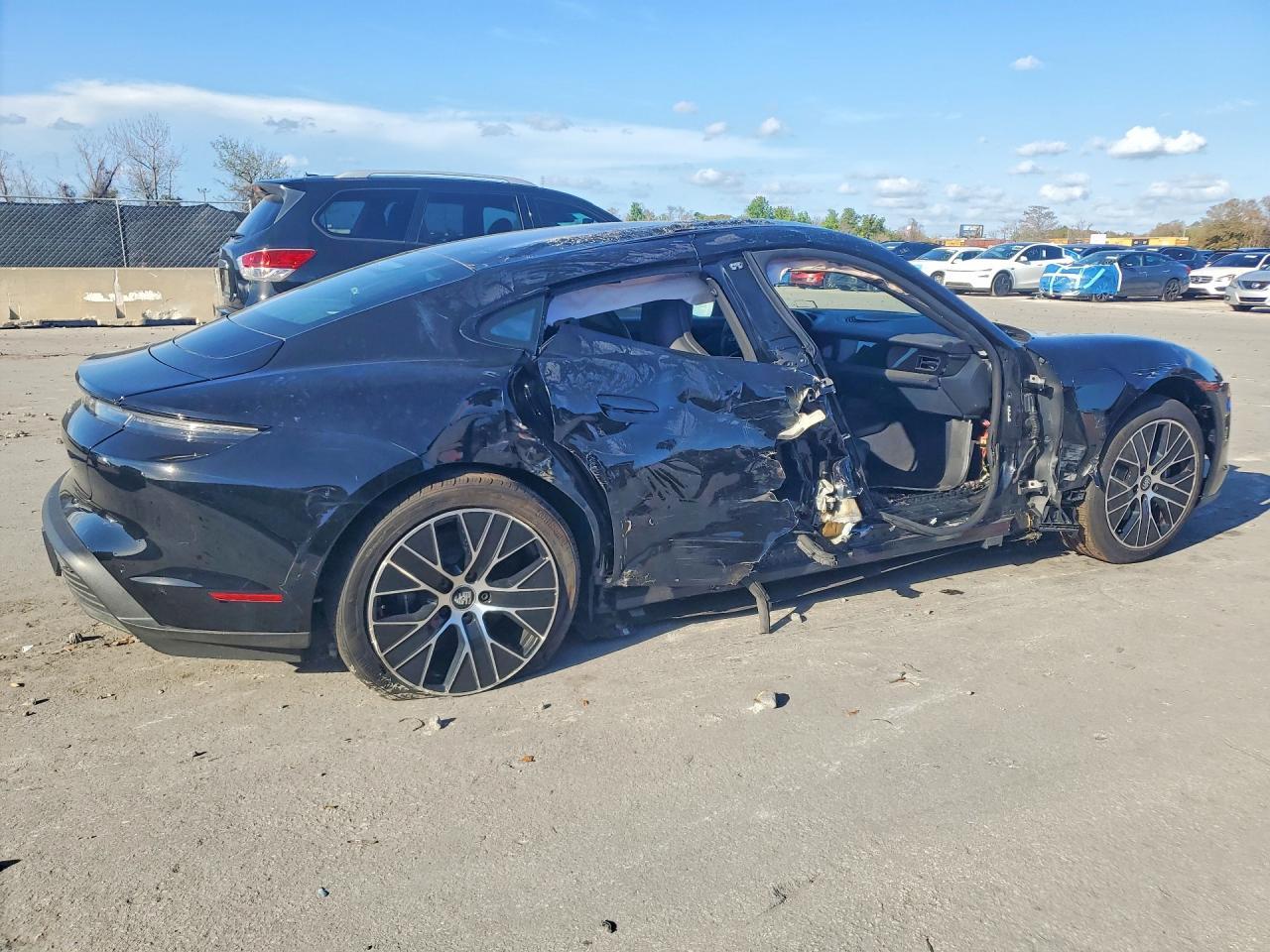 2024 Porsche Taycan - Image 3