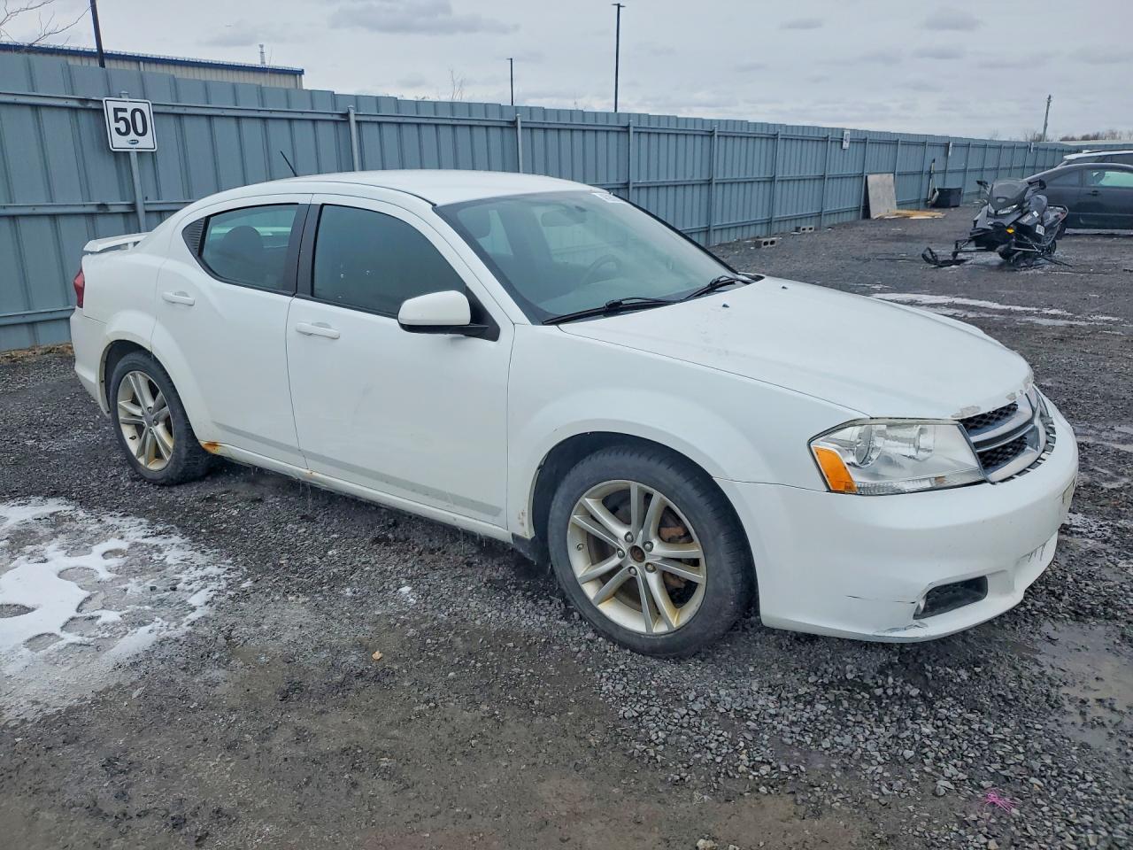2014 Dodge Avenger Sxt - Image 4