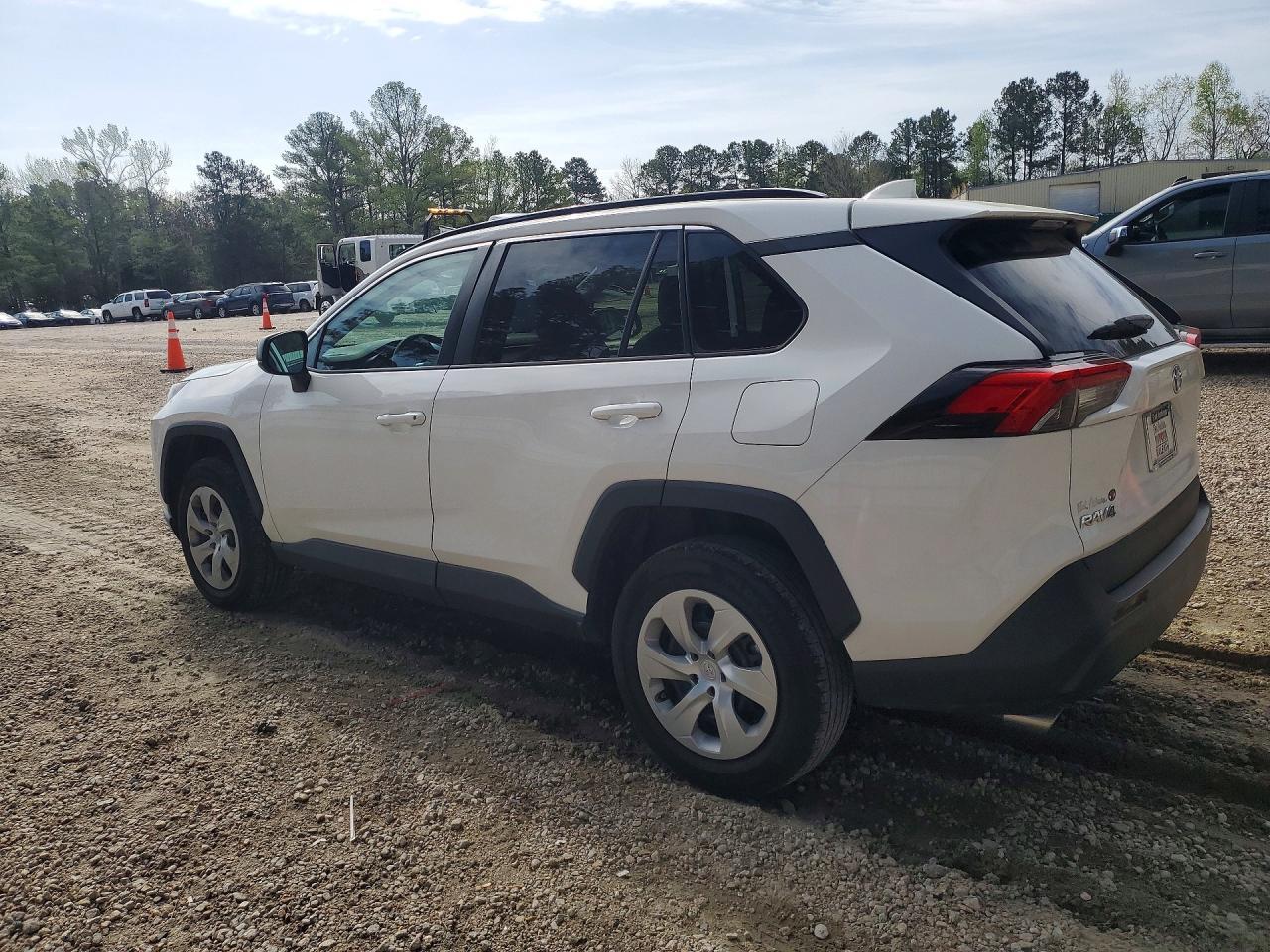 2019 Toyota Rav4 Le - Image 2