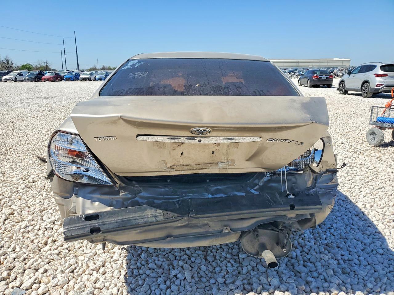 2022 Toyota Camry Le - Image 6