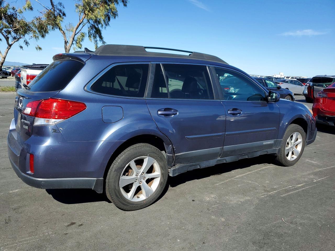 2013 Subaru Outback 2.5I Limited - Фото 3