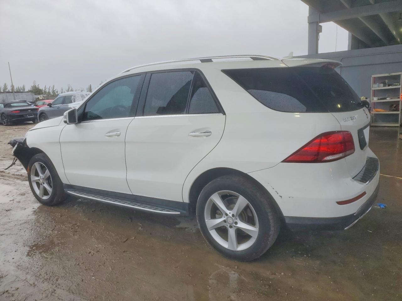 2016 Mercedes-Benz Gle 350 4Matic - Image 2