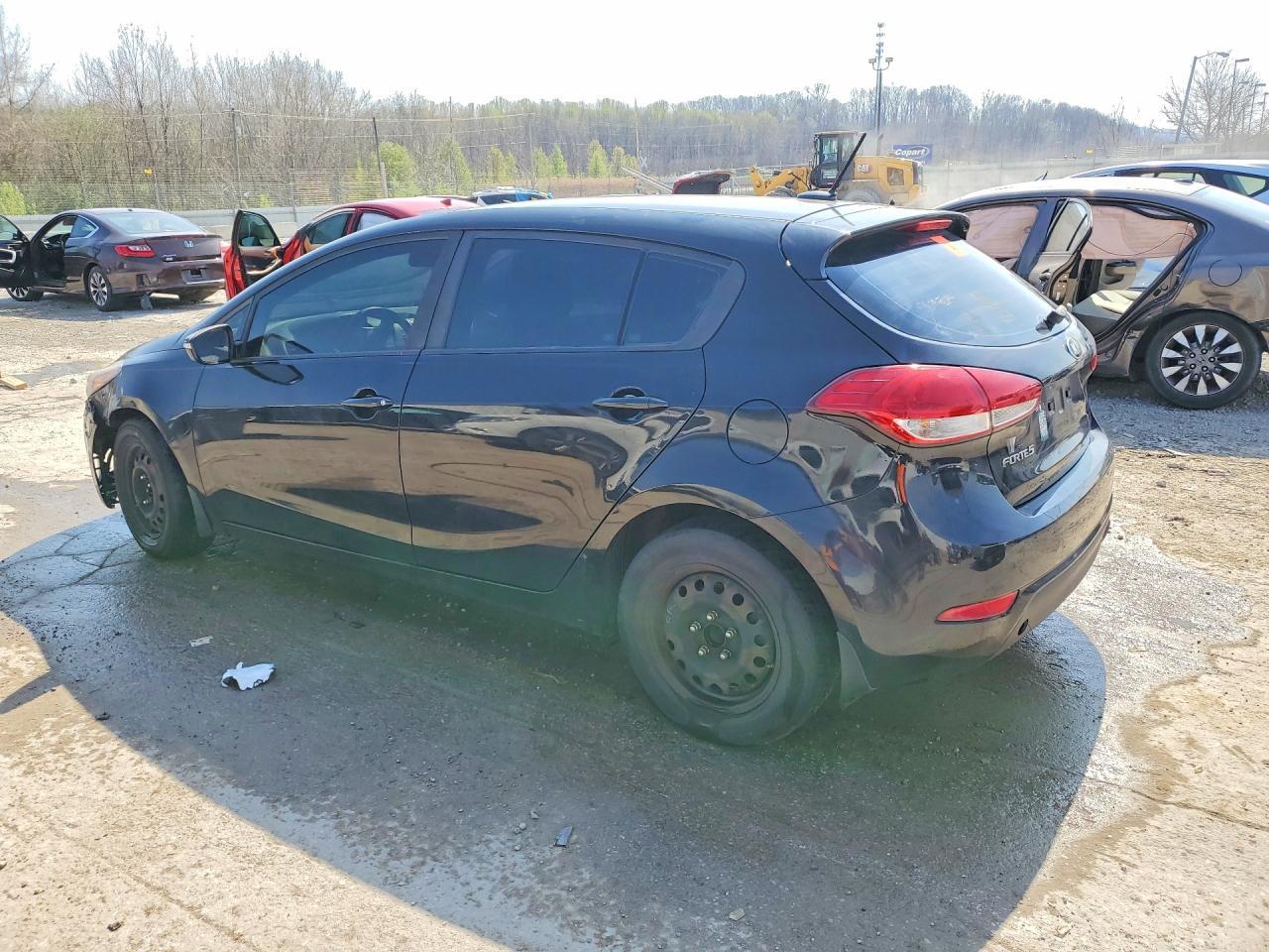 2017 Kia Forte5 Lx - Image 2