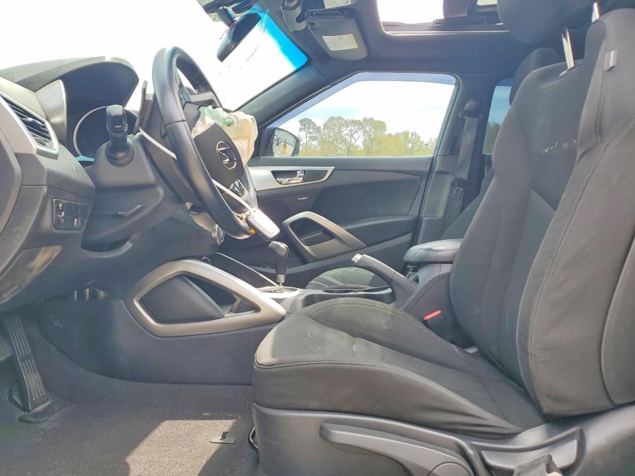 2017 Hyundai Veloster Value Edition - Фото 7