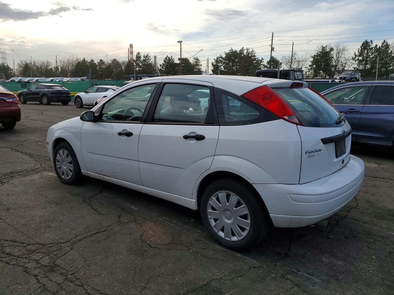 2005 Ford Focus Zx5 - Фото 2