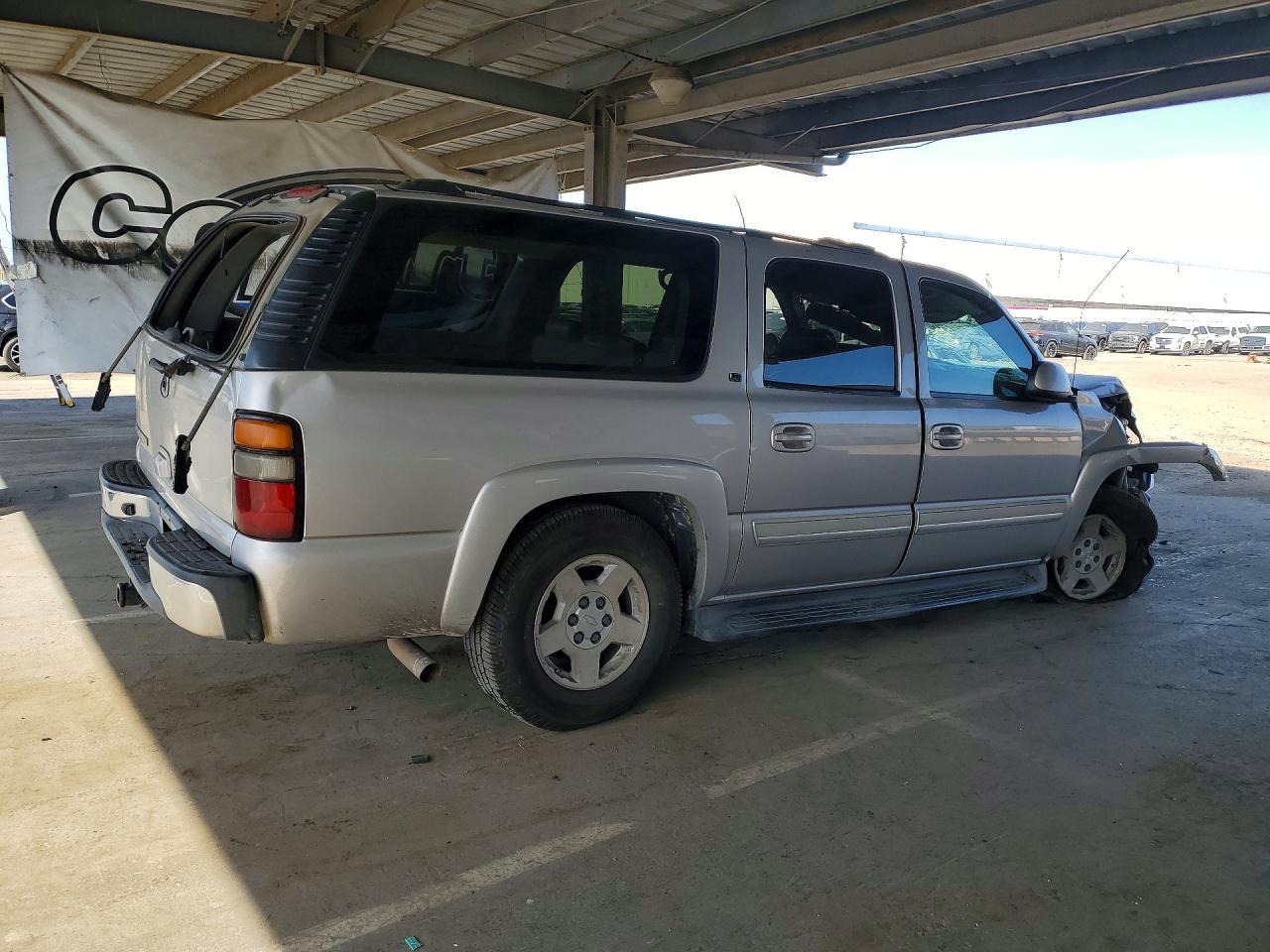 2006 Chevrolet Suburban K1500 - Image 3