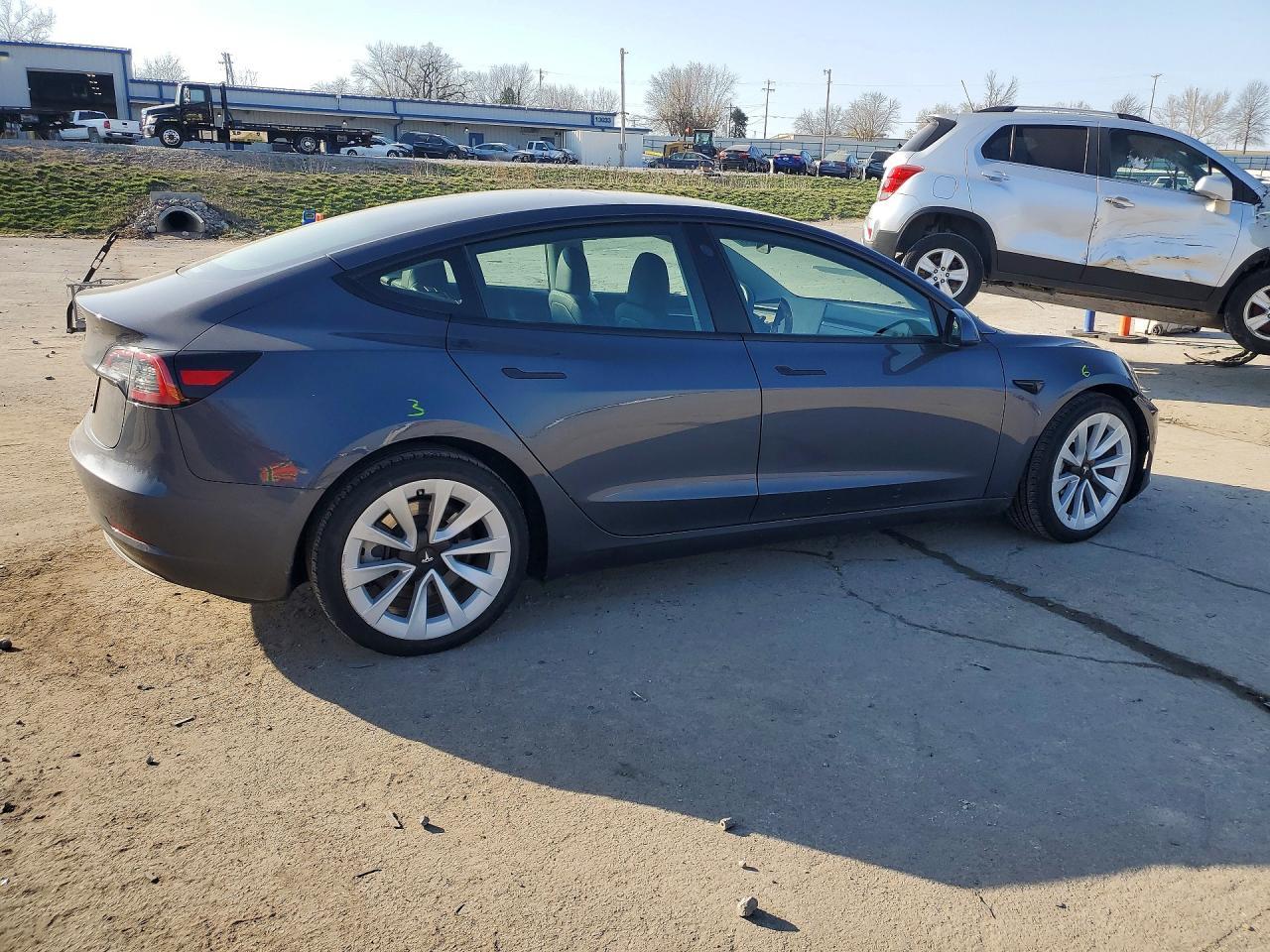 2023 Tesla Model 3 - Image 3