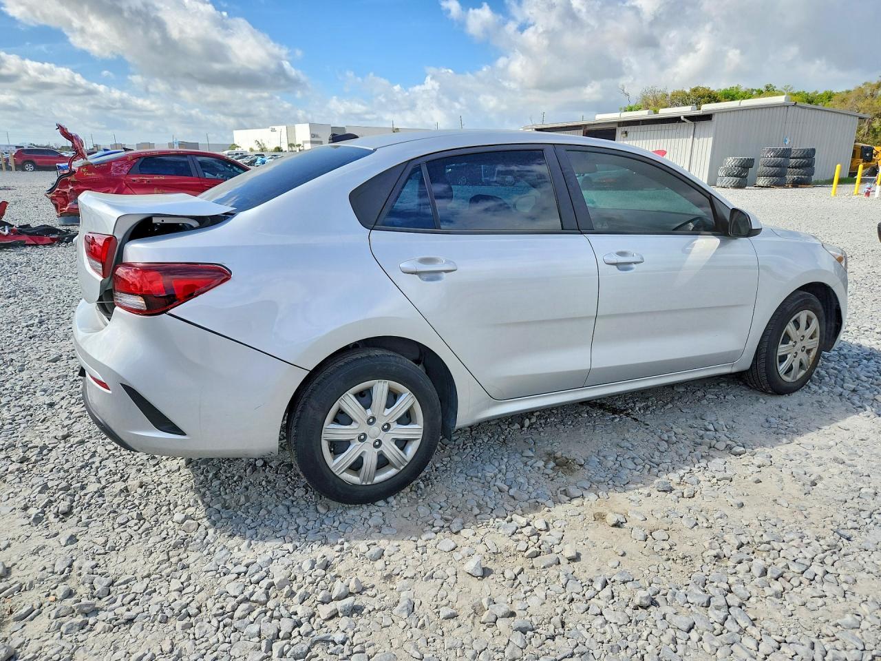 2023 Kia Rio S - Фото 3