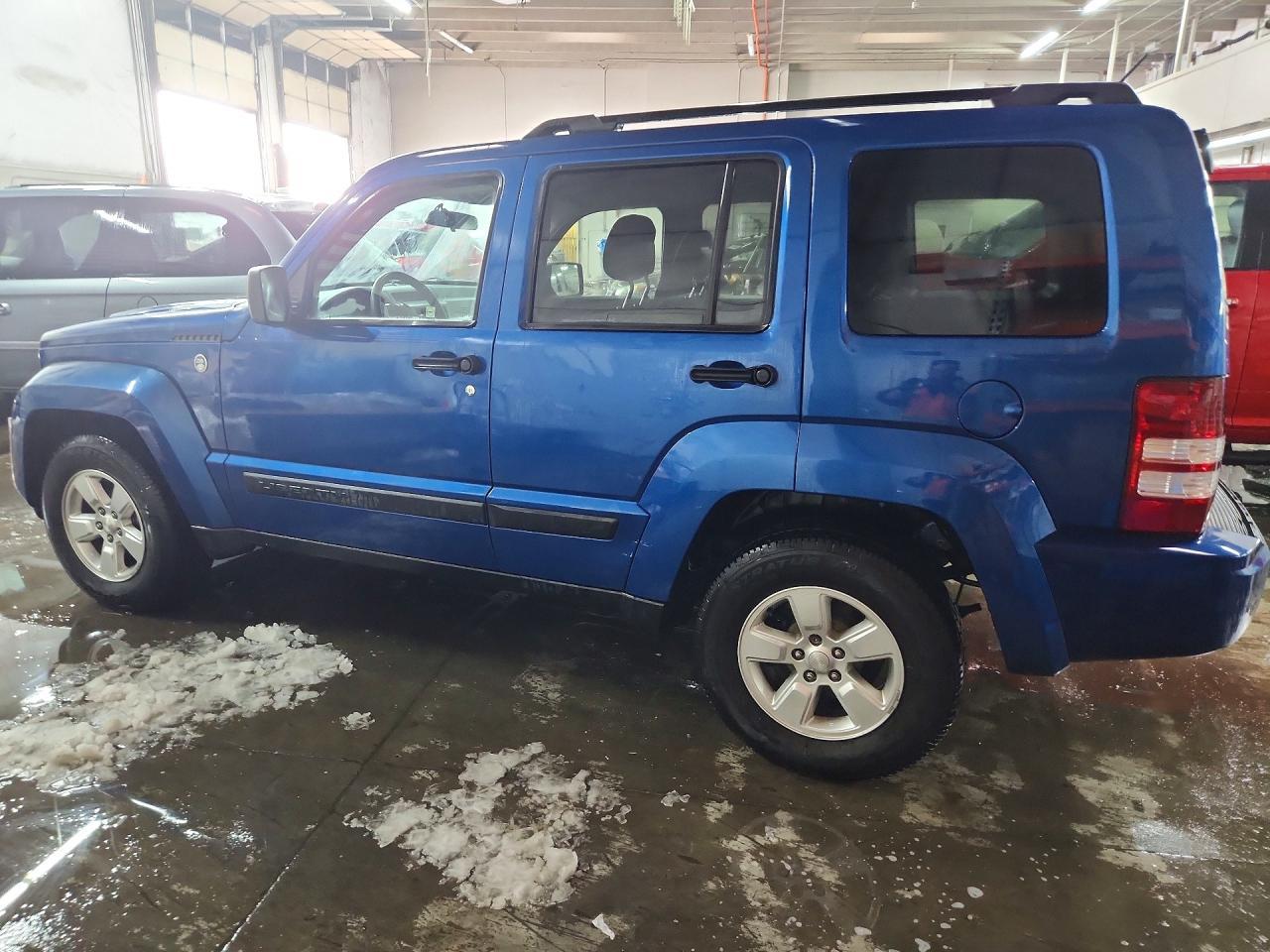 2010 Jeep Liberty Sport - Image 2