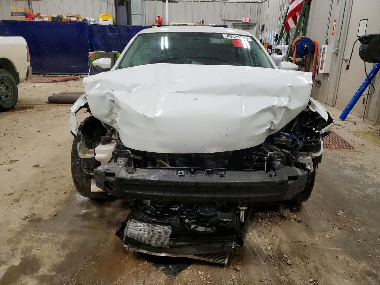 2016 Volkswagen Passat S - Фото 5