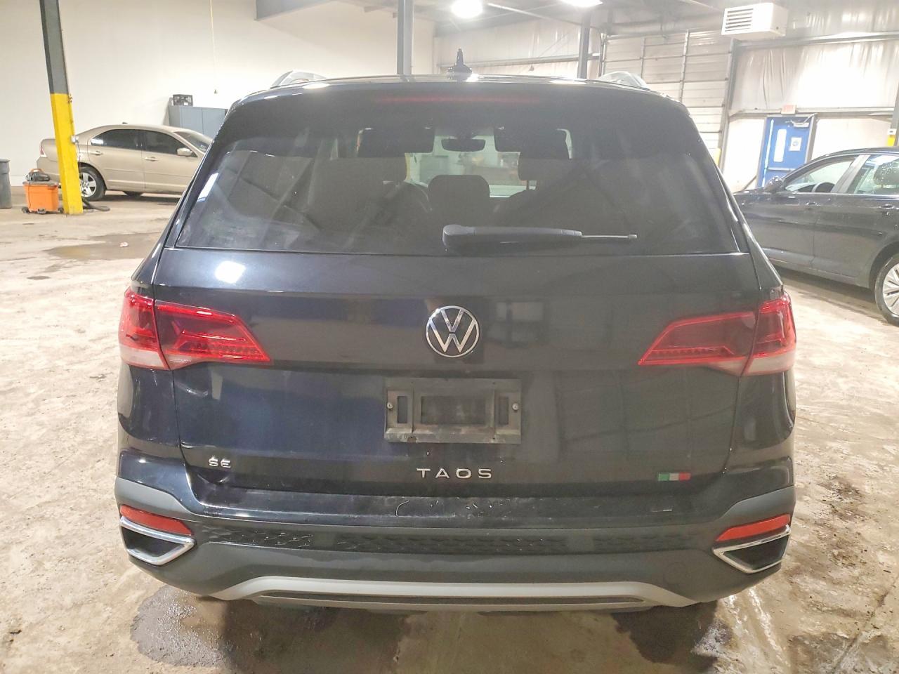 2023 Volkswagen Taos Se - Фото 6