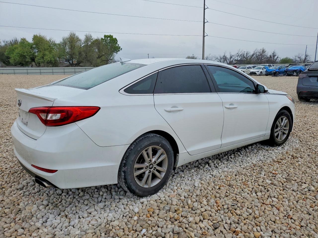 2017 Hyundai Sonata Se - Фото 3