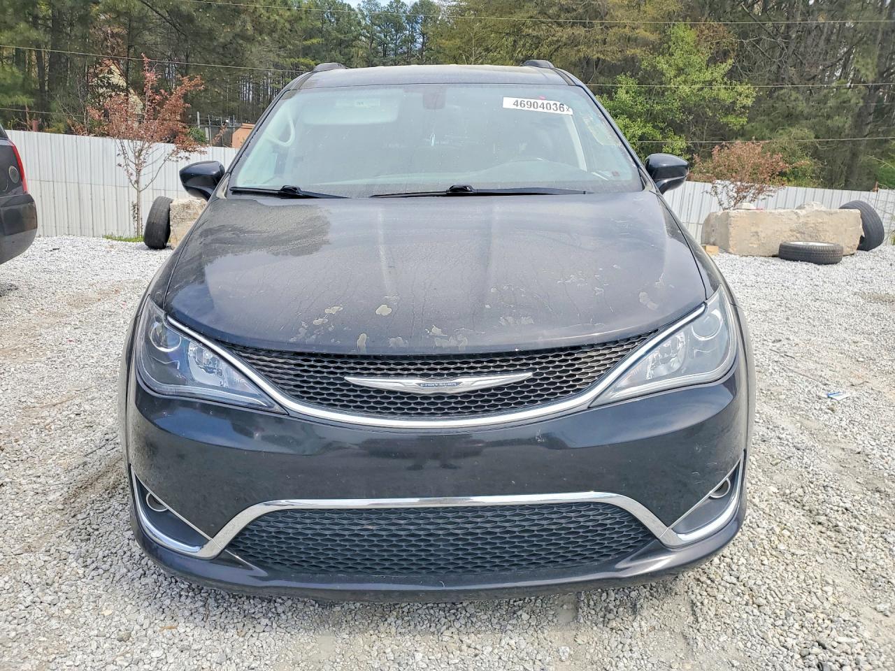 2017 Chrysler Pacifica Touring L - Image 5