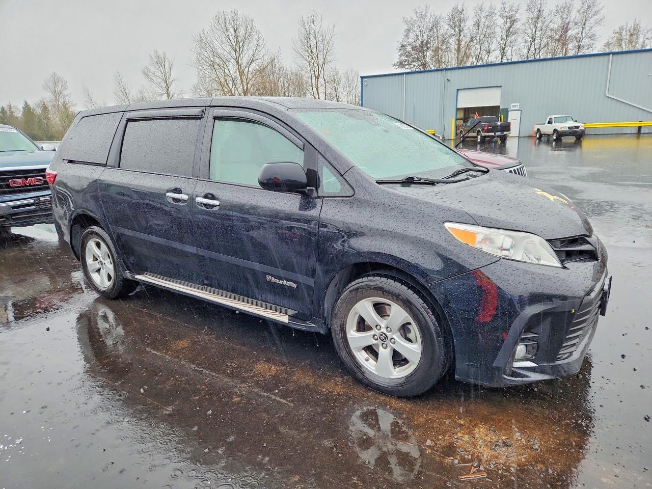 2020 Toyota Sienna L 7-Passenger - Фото 4