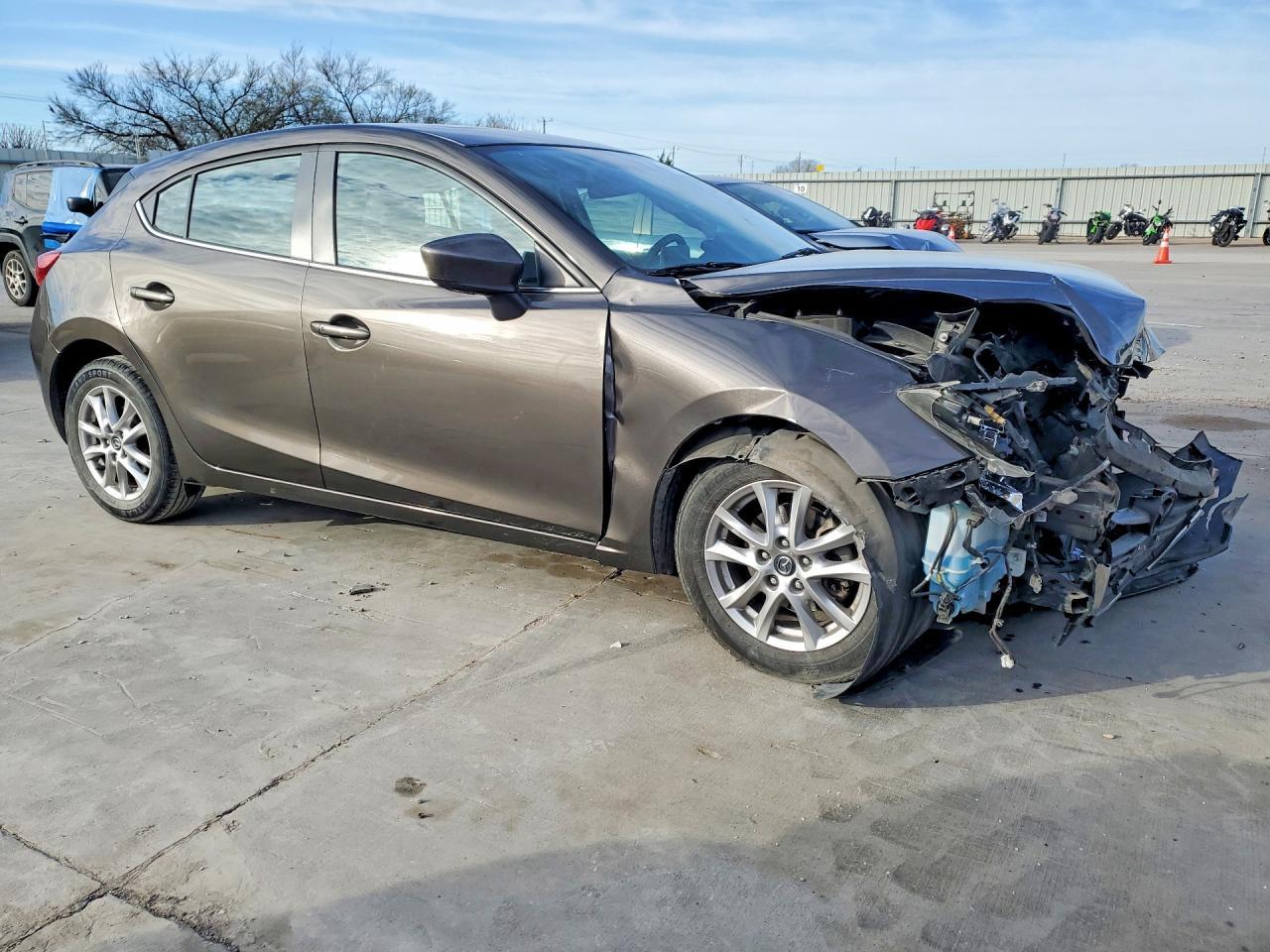 2014 Mazda 3 Grand Touring - Фото 4