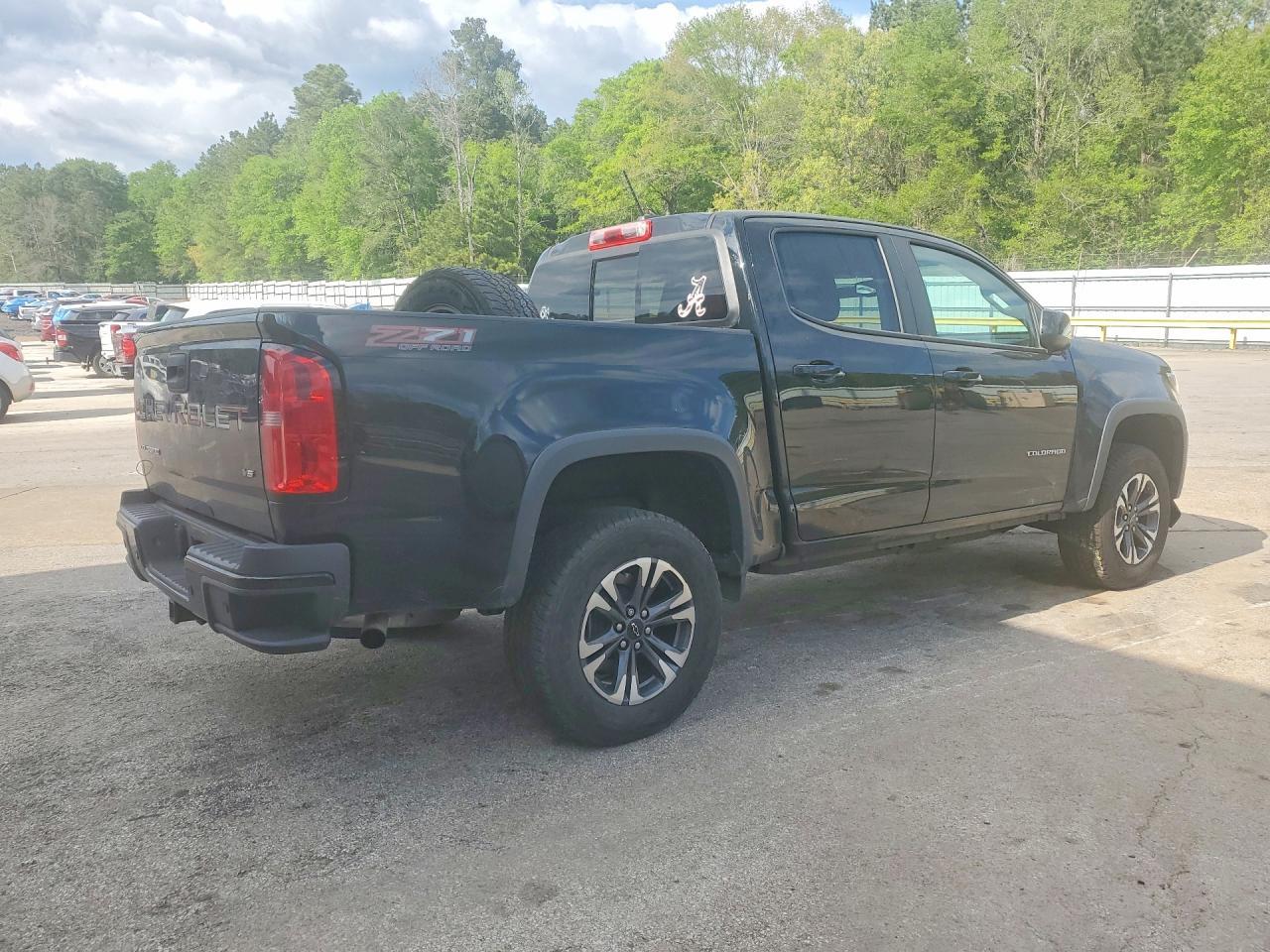 2022 Chevrolet Colorado Z71 - Фото 3
