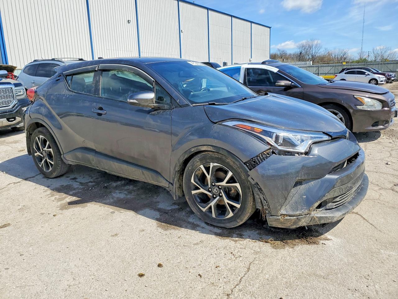 2018 Toyota C-Hr Xle Premium - Фото 4