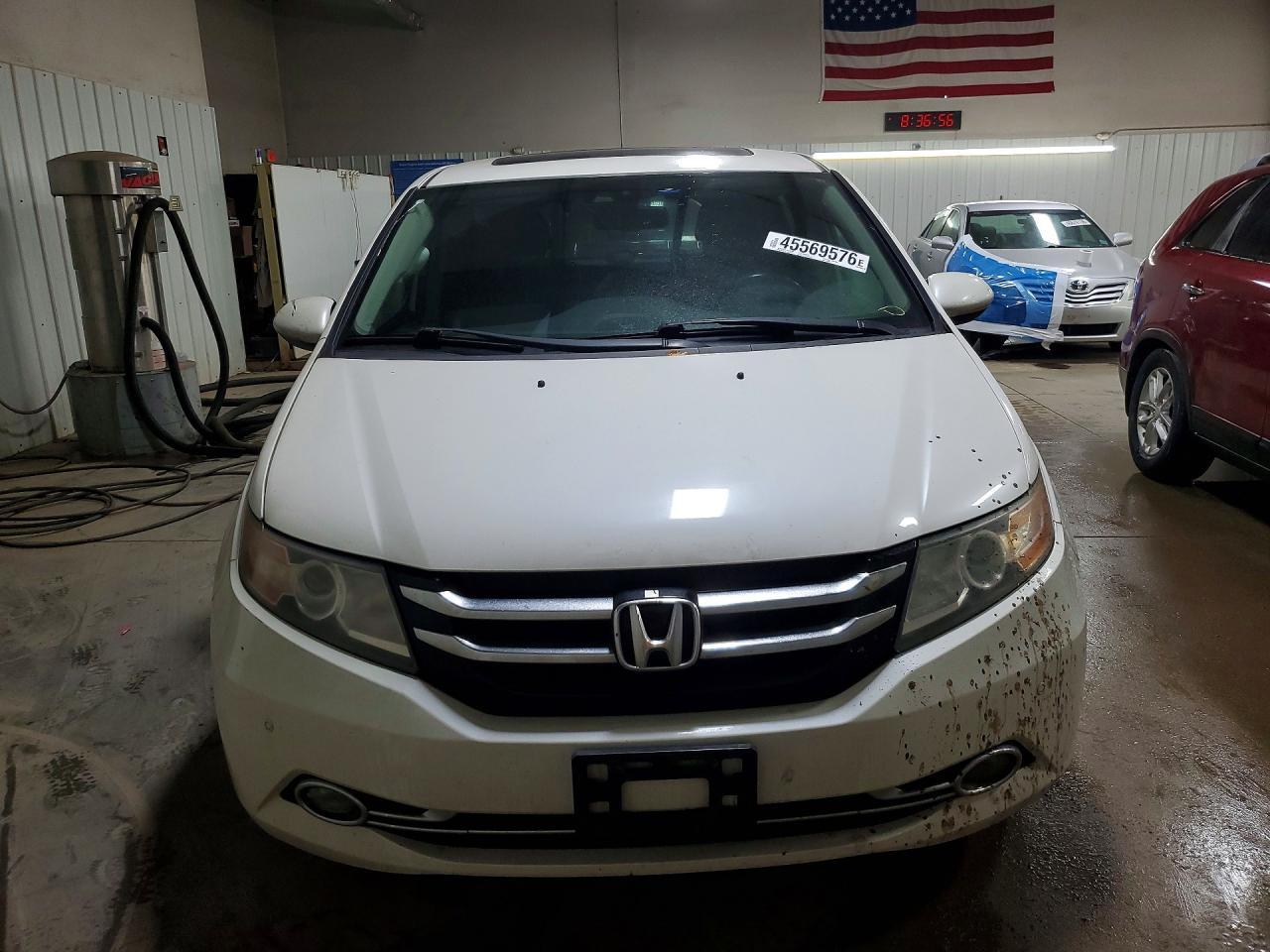 2014 Honda Odyssey Touring/Touring Elite - Фото 5