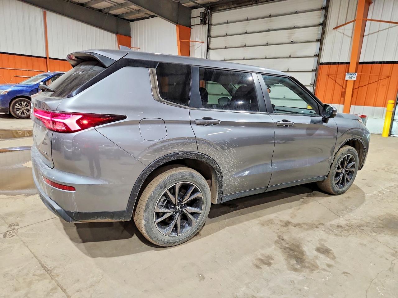 2024 Mitsubishi Outlander Es - Фото 3