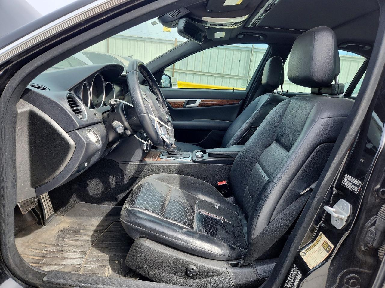 2012 Mercedes-Benz C 300 4Matic - Image 7