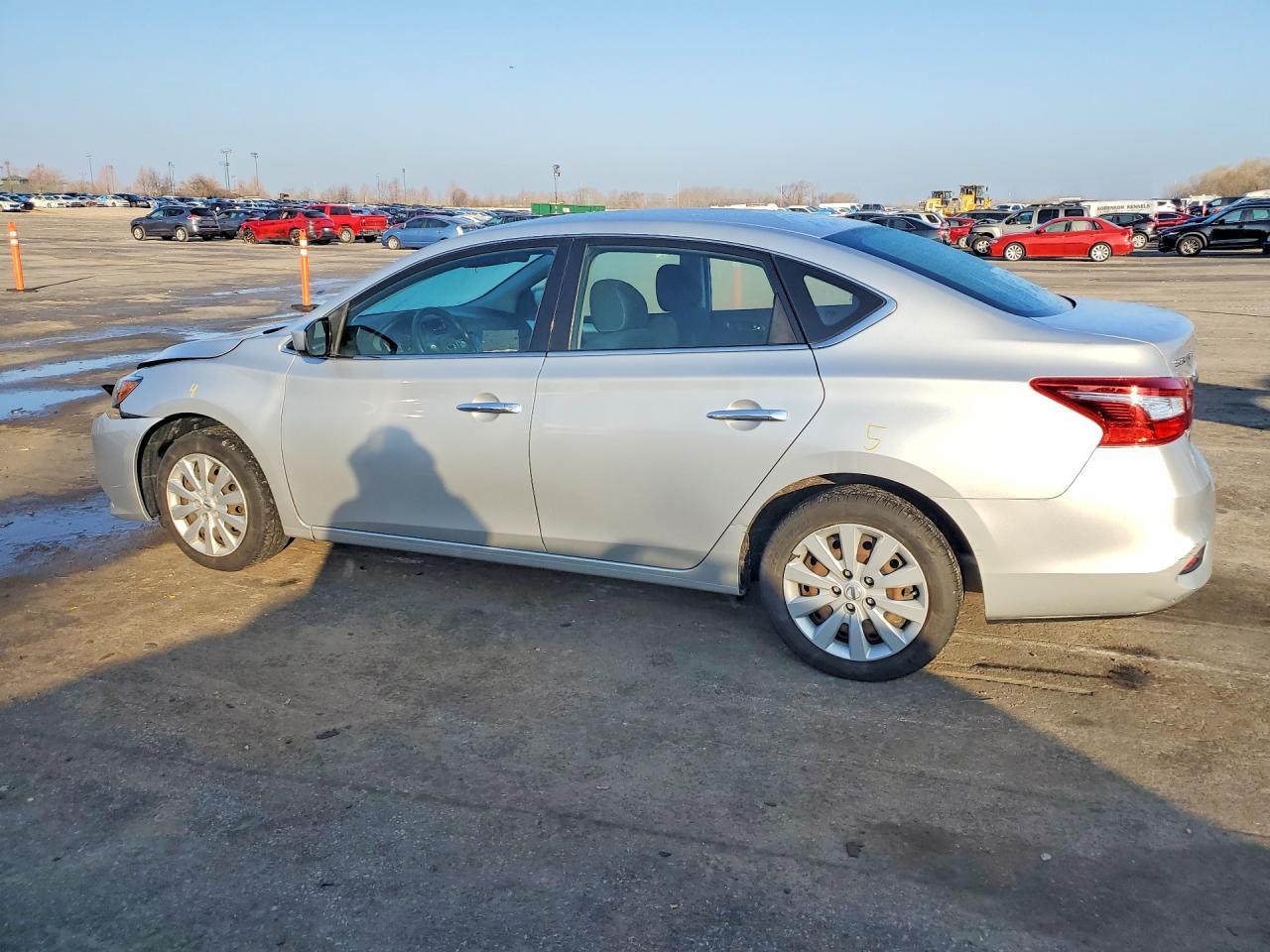 2019 Nissan Sentra S - Фото 2