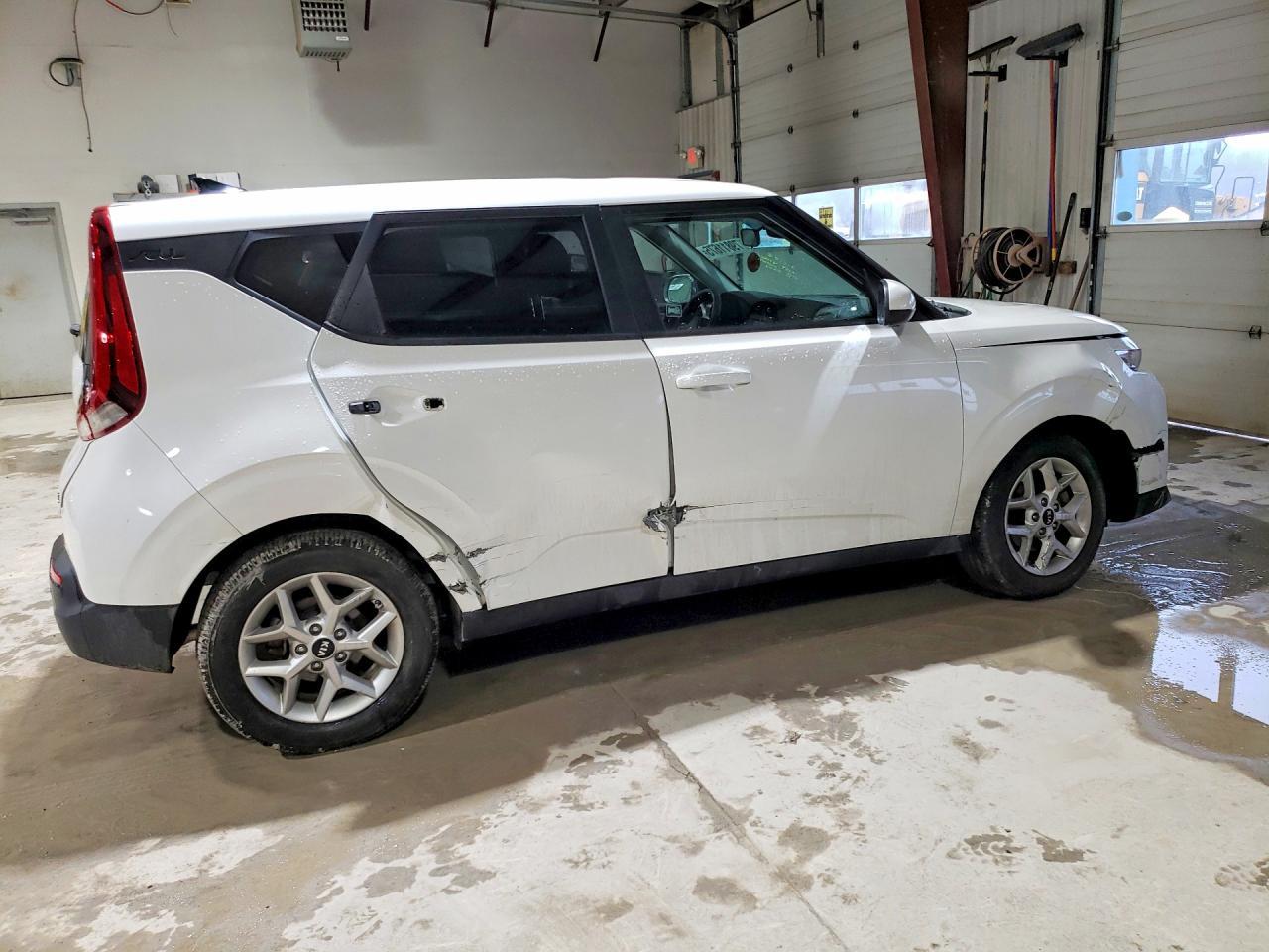 2021 Kia Soul S - Image 3